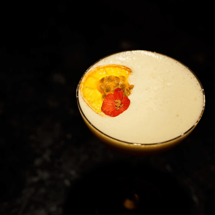 foamind cocktail photo by meis agency